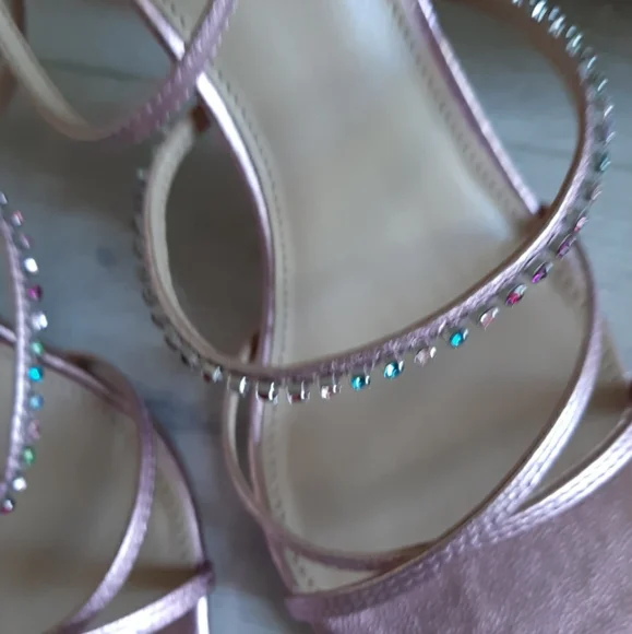 Sandals - Picture 4 of 5